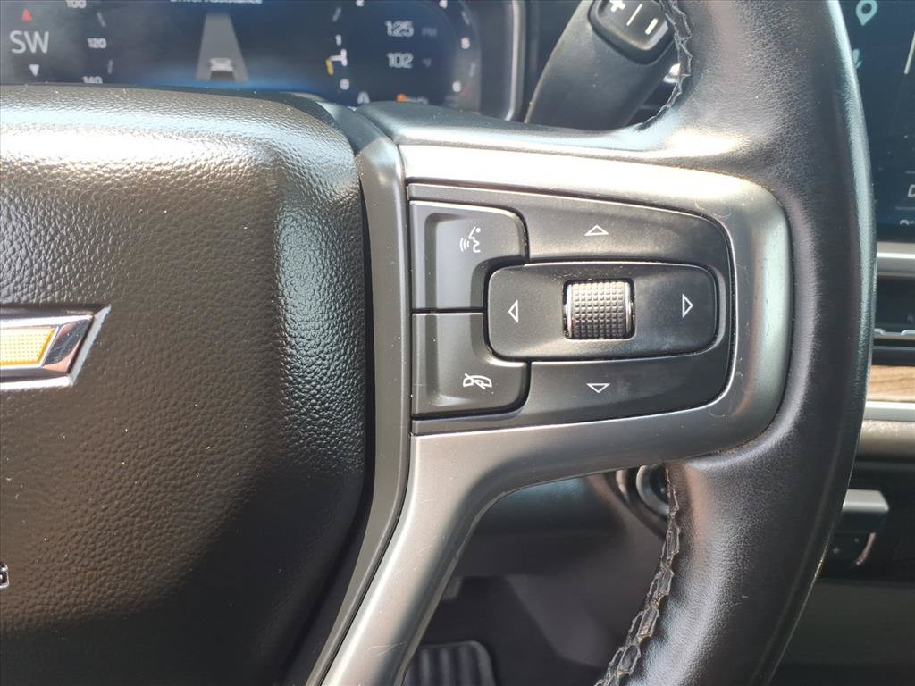 Used 2025 Chevrolet Silverado 1500 LT RWD image 24