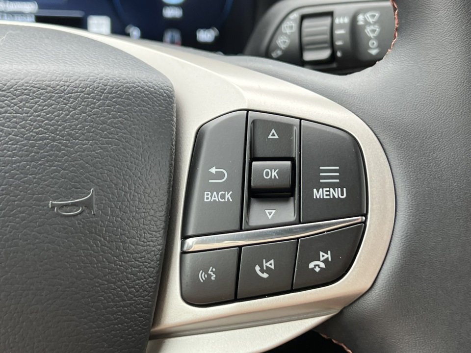 New 2026 Ford Explorer Active image 22