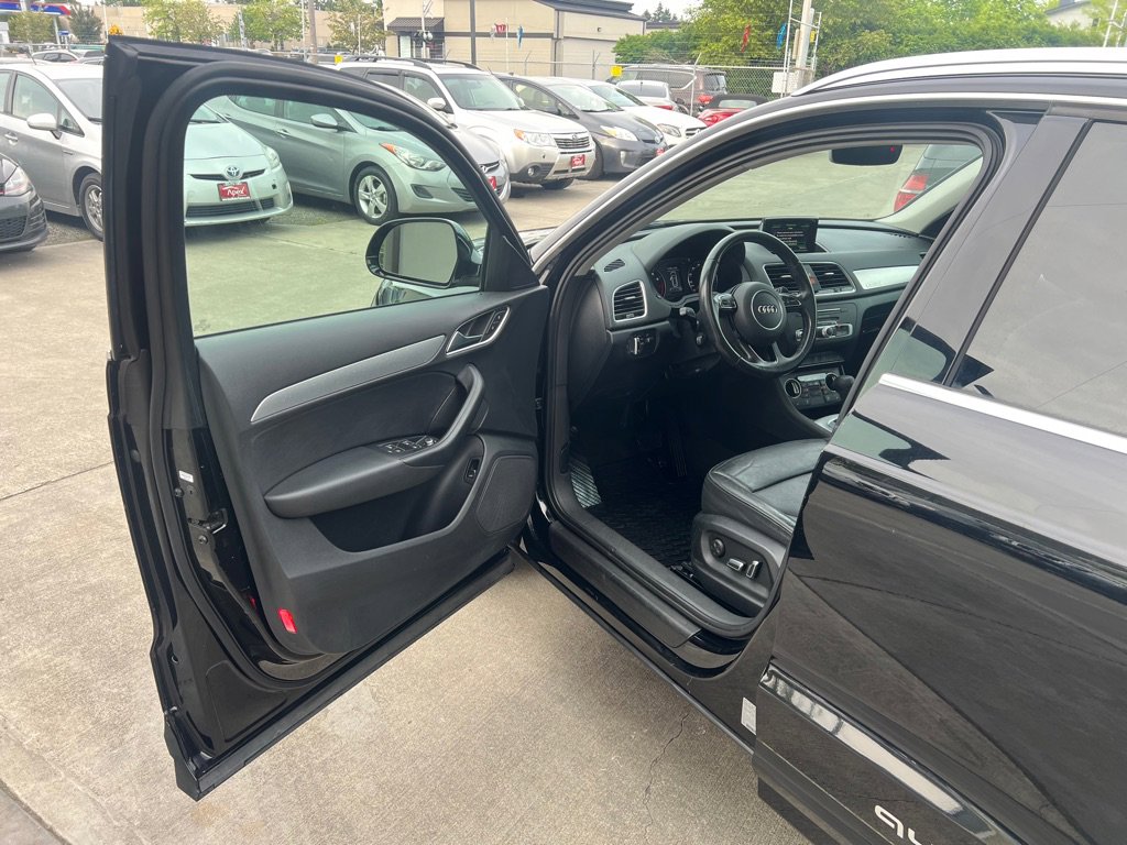 Used 2016 Audi Q3 2.0T Premium Plus image 11