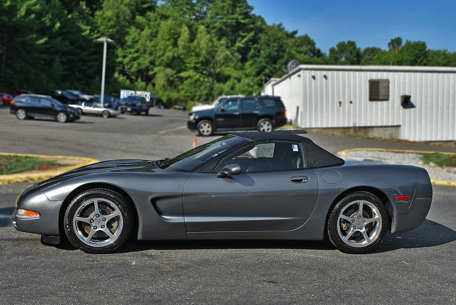 Used 2003 Chevrolet Corvette Convertible w/ Preferred Equipment Group1 RWD image 5