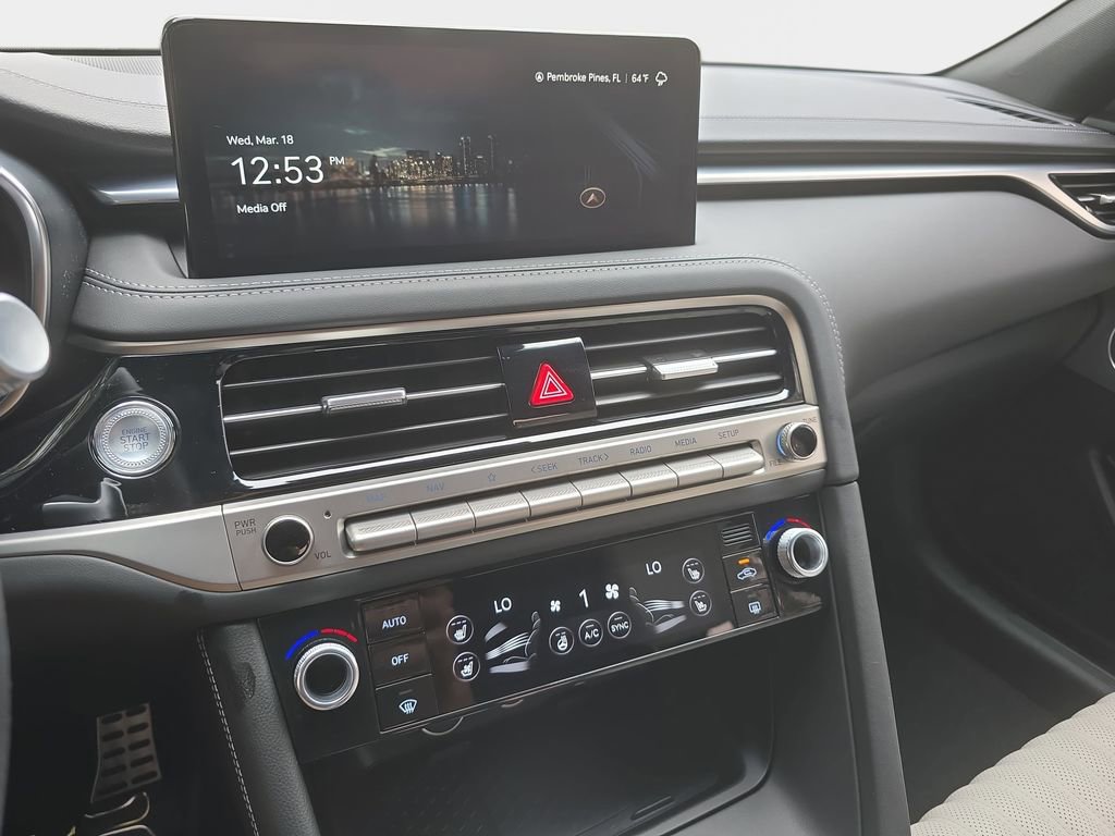 Used 2024 Genesis G70 2.5T w/ Sport Prestige Package image 20