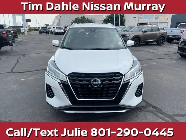 Used 2024 Nissan Kicks SV FWD image 4