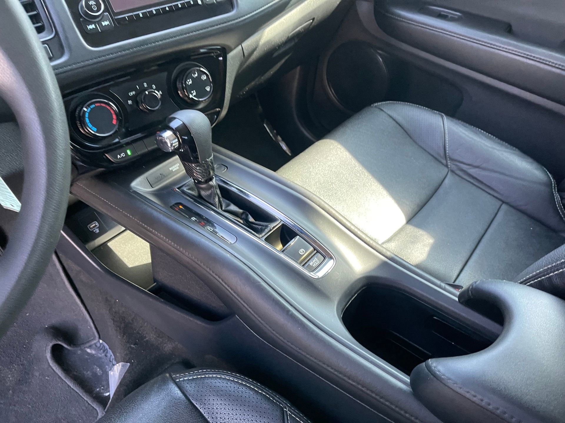 Used 2020 Honda HR-V LX image 18