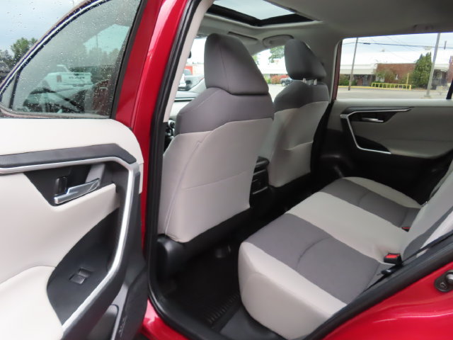 Used 2022 Toyota RAV4 XLE w/ Convenience Package AWD/4WD image 21