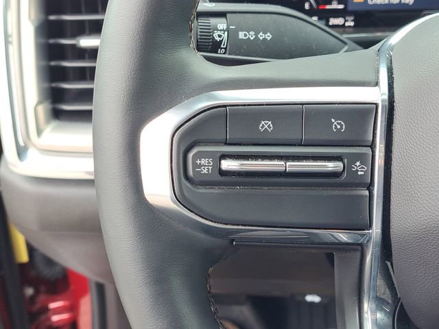 Used 2023 GMC Canyon Denali image 9