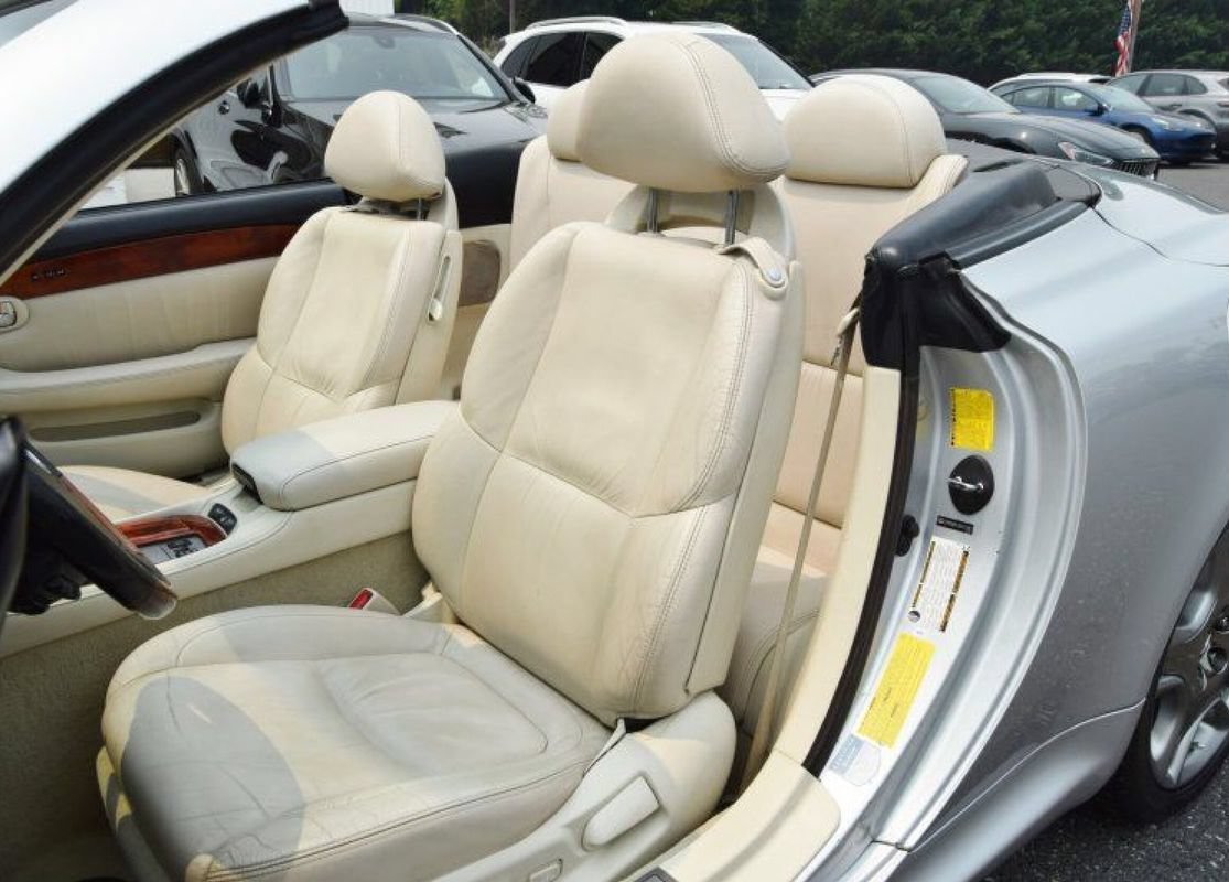 Used 2003 Lexus SC 430 Convertible RWD image 22