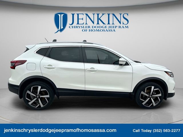 Used 2021 Nissan Rogue Sport SL image 1