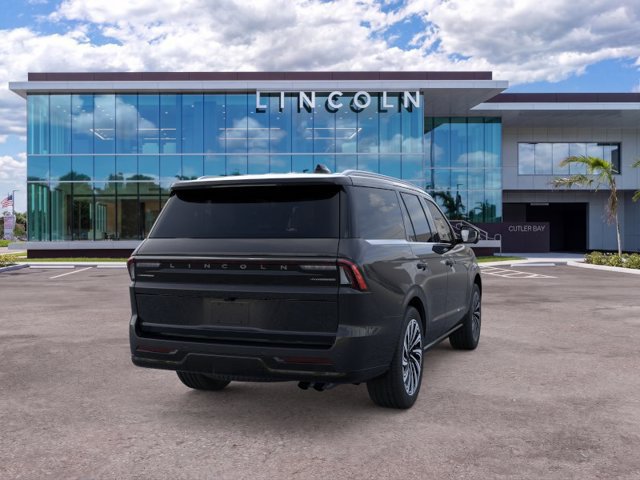 New 2026 Lincoln Navigator Black Label AWD/4WD image 8