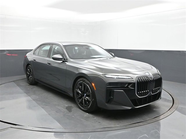 New 2025 BMW 740i xDrive w/ Executive Package image 22