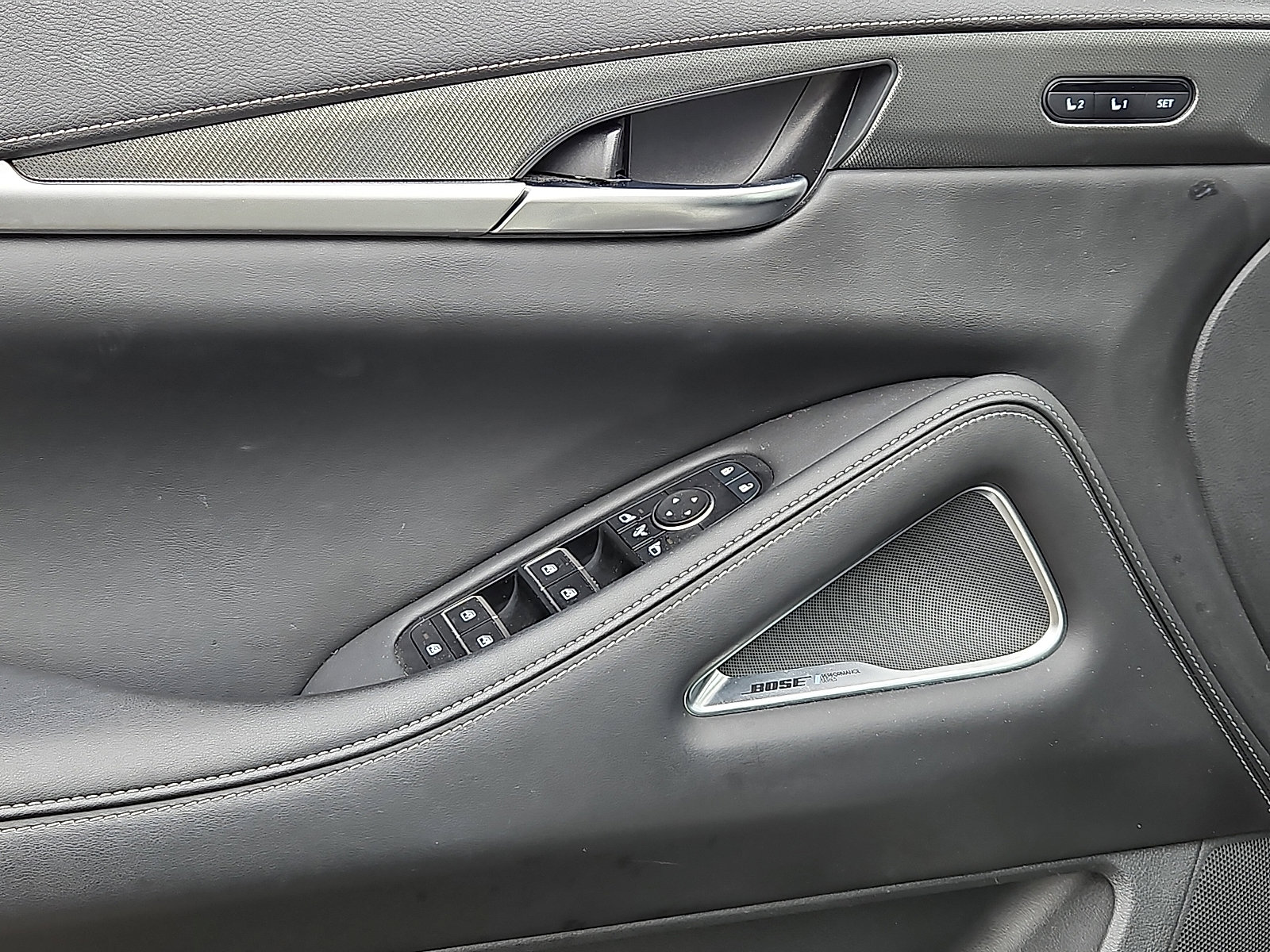 Certified 2023 INFINITI QX60 Luxe w/ Performance Audio Package image 13