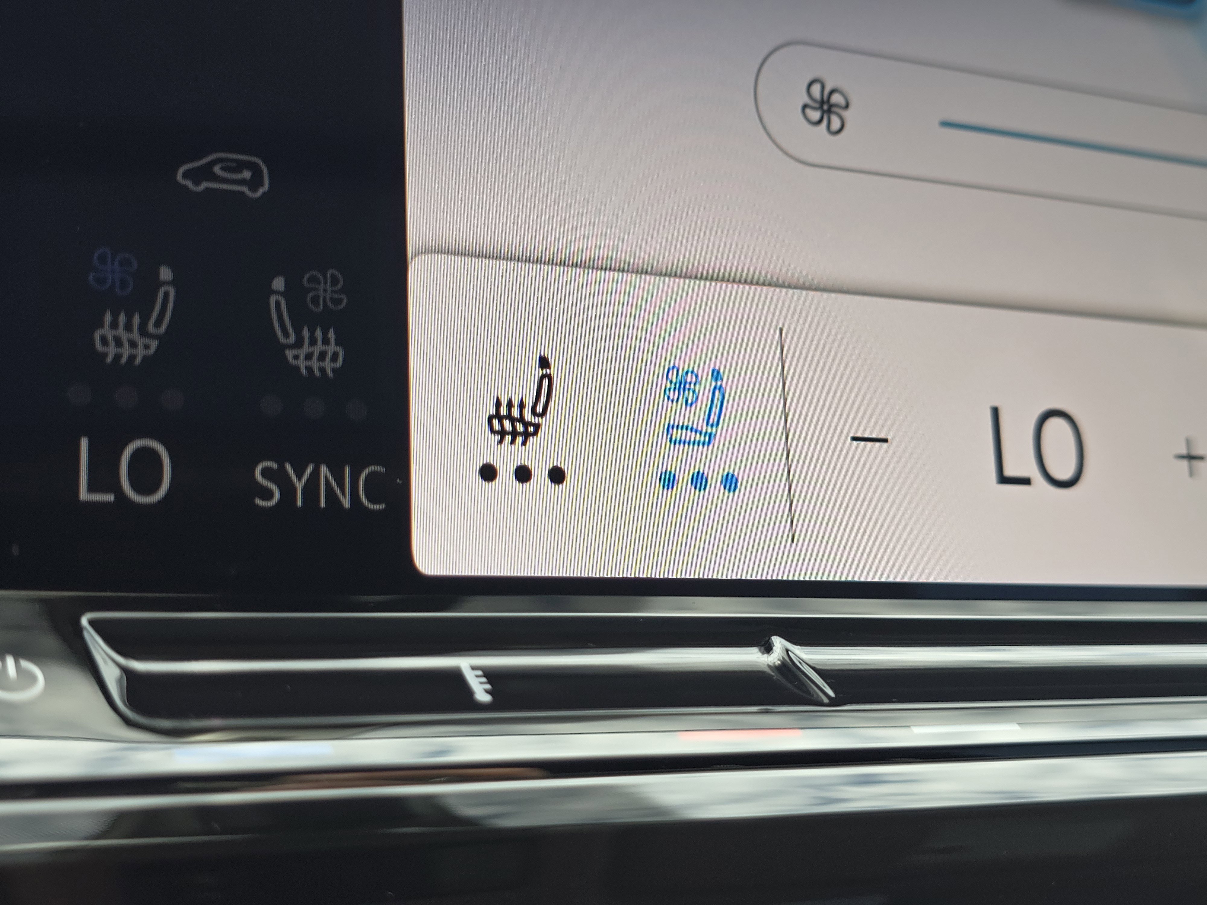 New 2026 Volkswagen Atlas SE image 12