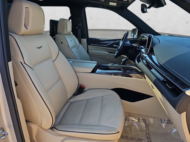 Used 2021 Cadillac Escalade Premium Luxury w/ Driver Assist Tech Package image 10