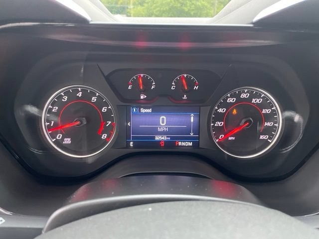 Used 2020 Chevrolet Camaro LT RWD image 17