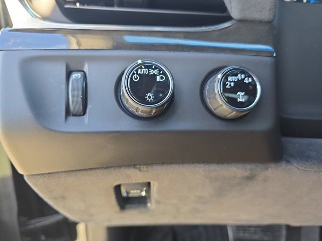 Used 2018 Cadillac Escalade Platinum image 25