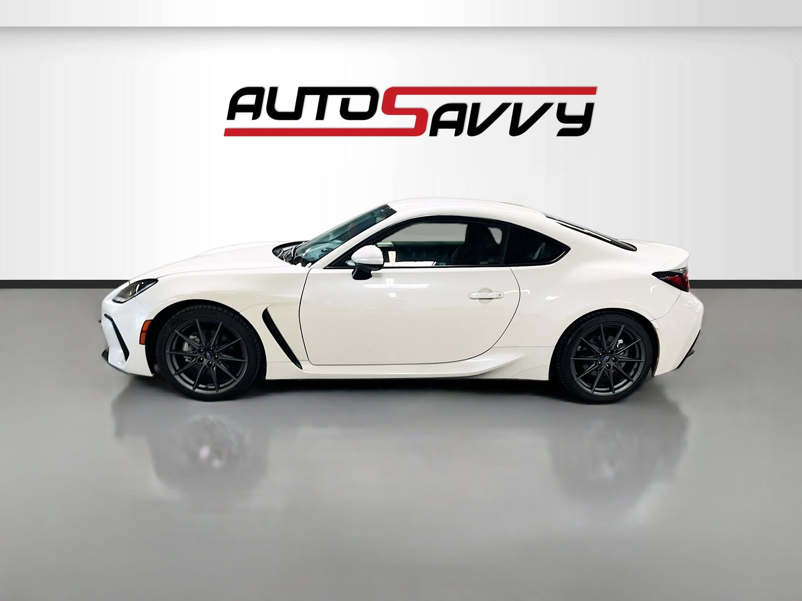 Used 2024 Subaru BRZ Limited RWD image 4