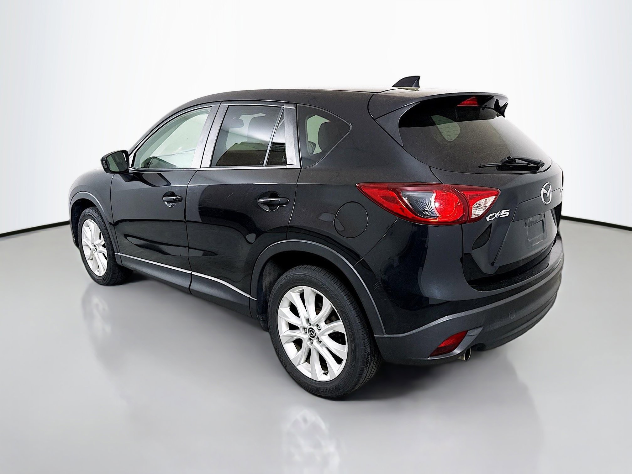 Used 2013 MAZDA CX-5 Grand Touring w/ GT Tech Pkg image 5