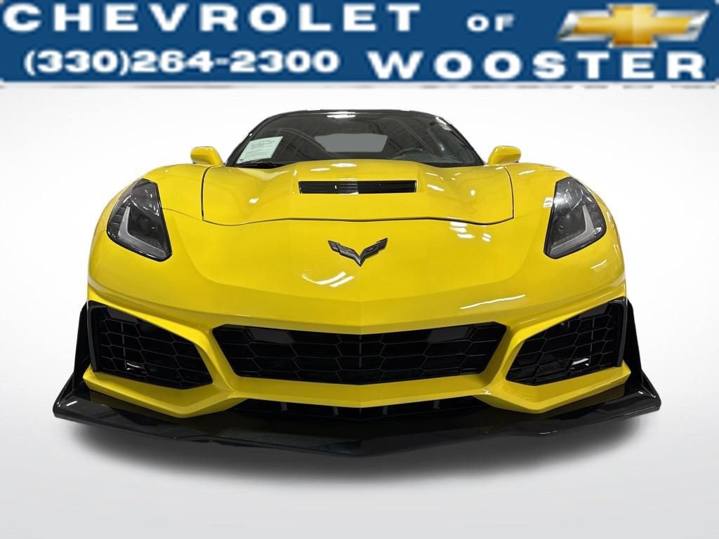 Used 2016 Chevrolet Corvette Stingray Coupe w/ Battery Protection Package image 8