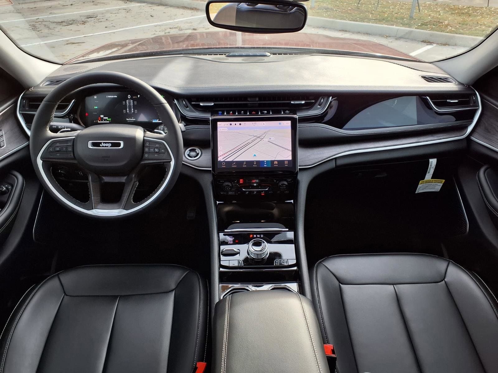 Used 2023 Jeep Grand Cherokee 4WD 4xe image 11