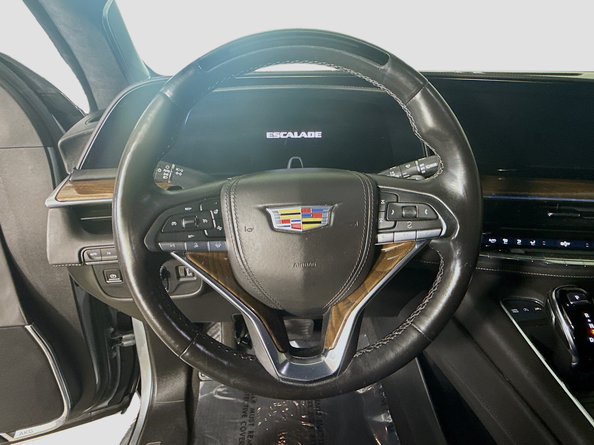 Used 2023 Cadillac Escalade Premium Luxury Platinum AWD/4WD image 13