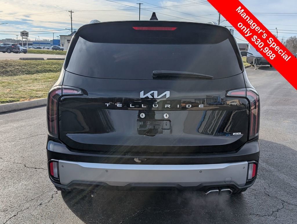 Used 2023 Kia Telluride EX w/ EX Captain's Chair Package image 6
