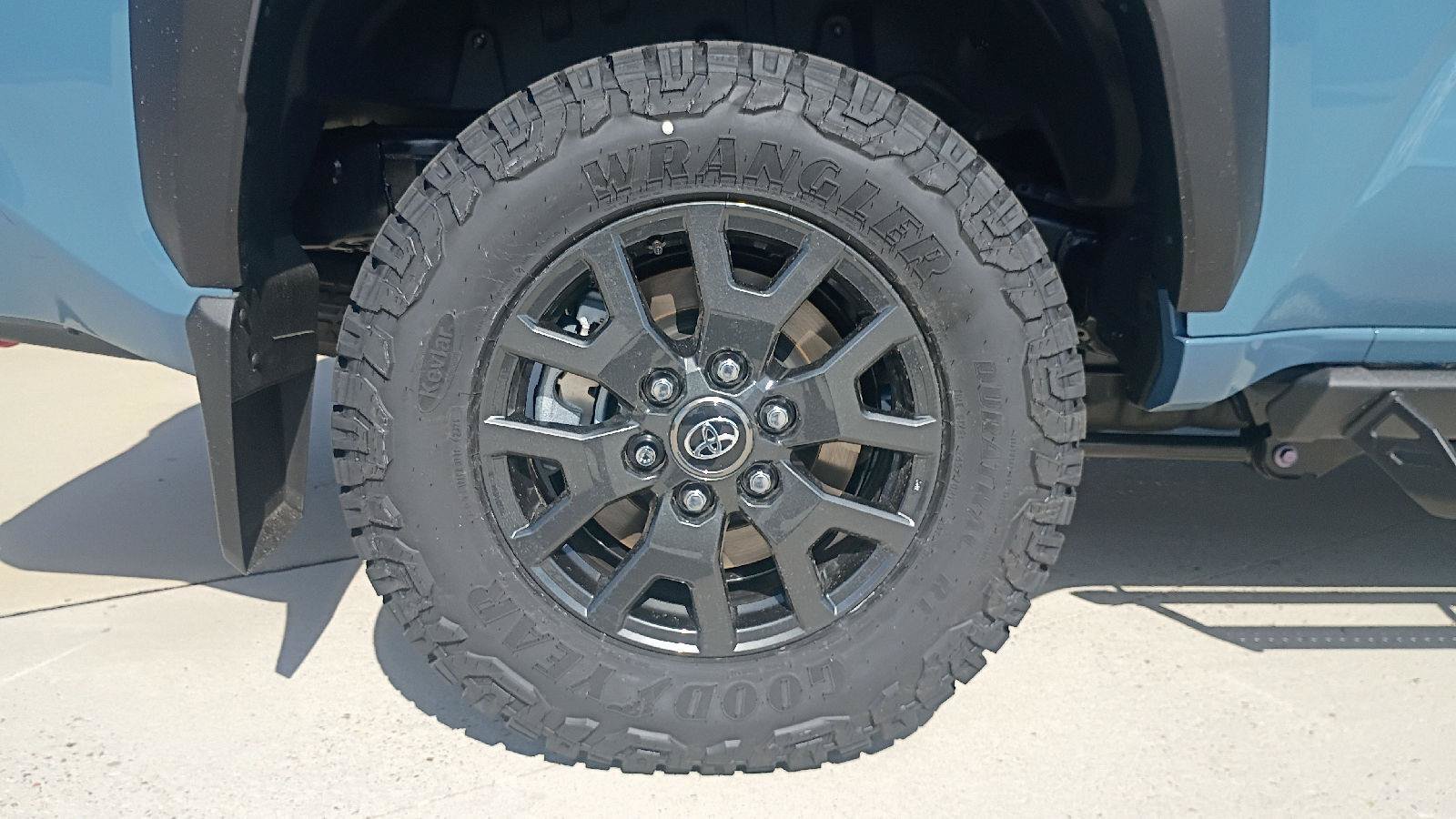 New 2026 Toyota 4Runner SR5 AWD/4WD image 22