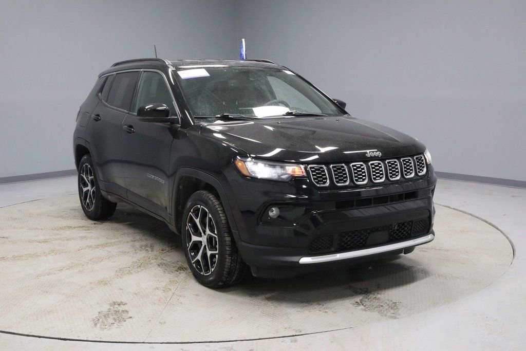 Used 2024 Jeep Compass Limited image 1