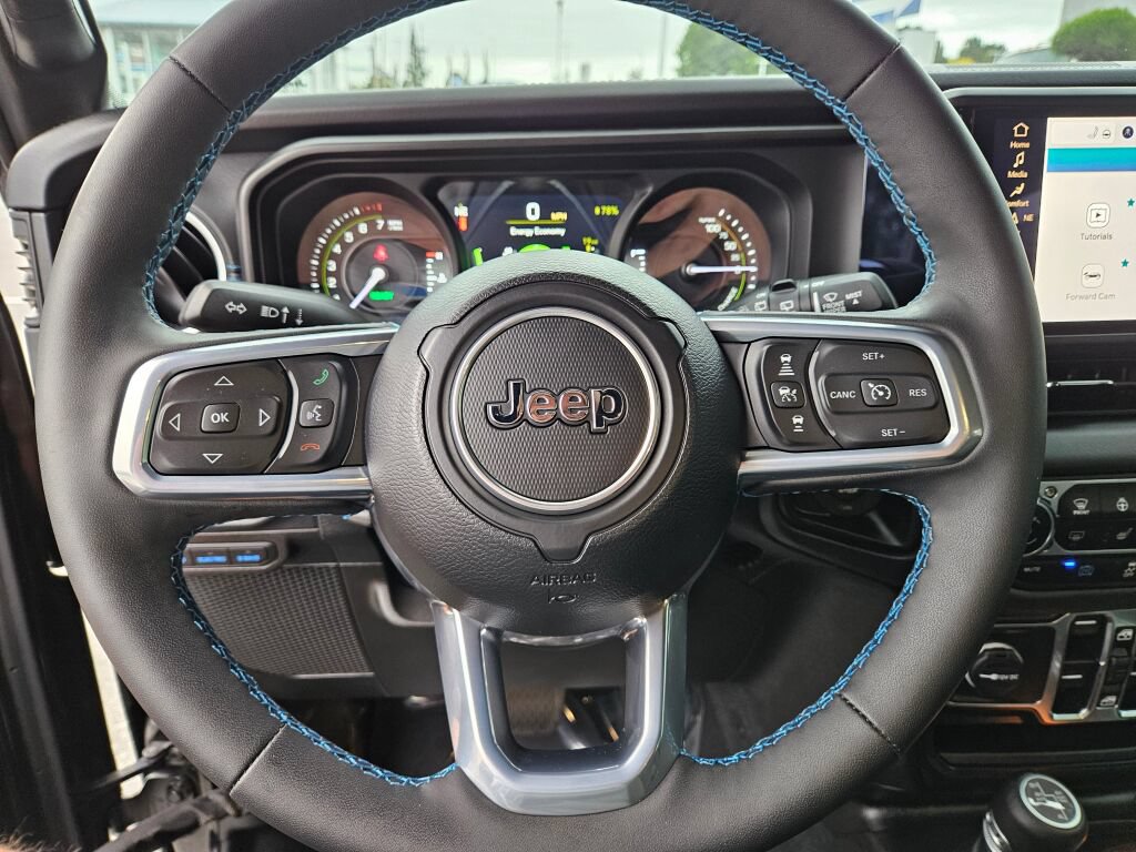 Used 2024 Jeep Wrangler High Altitude AWD/4WD image 20