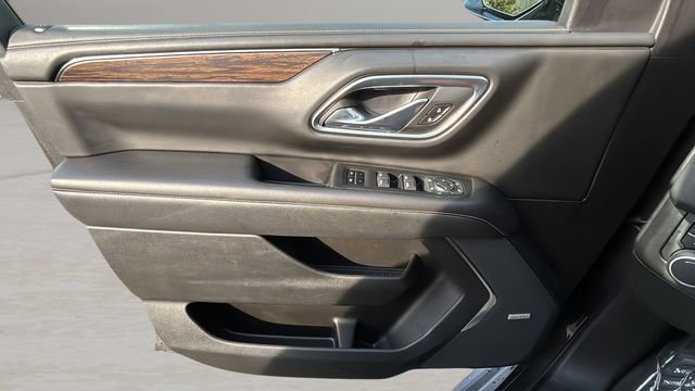 Used 2021 Chevrolet Tahoe Premier w/ Premium Package AWD/4WD image 17