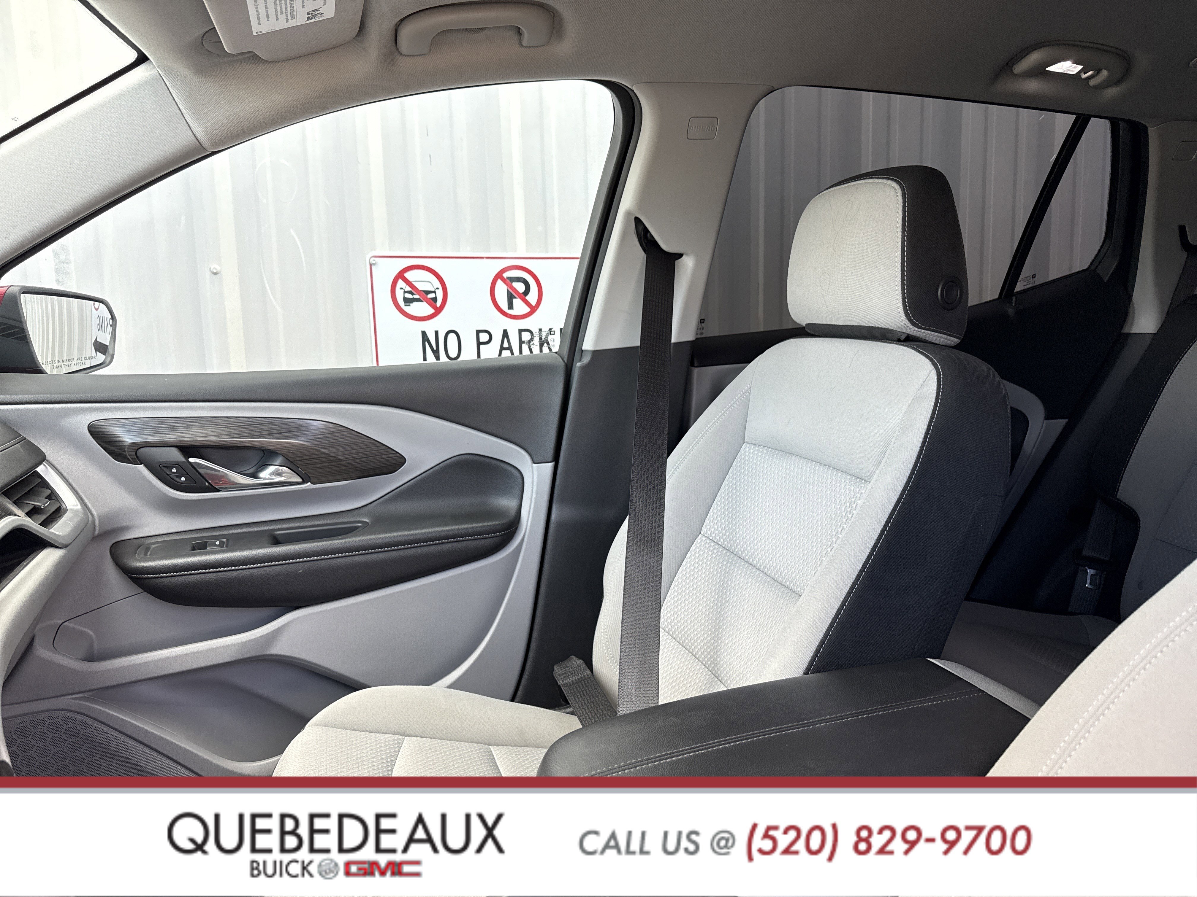 Used 2022 GMC Terrain SLE w/ Driver Convenience Package image 11