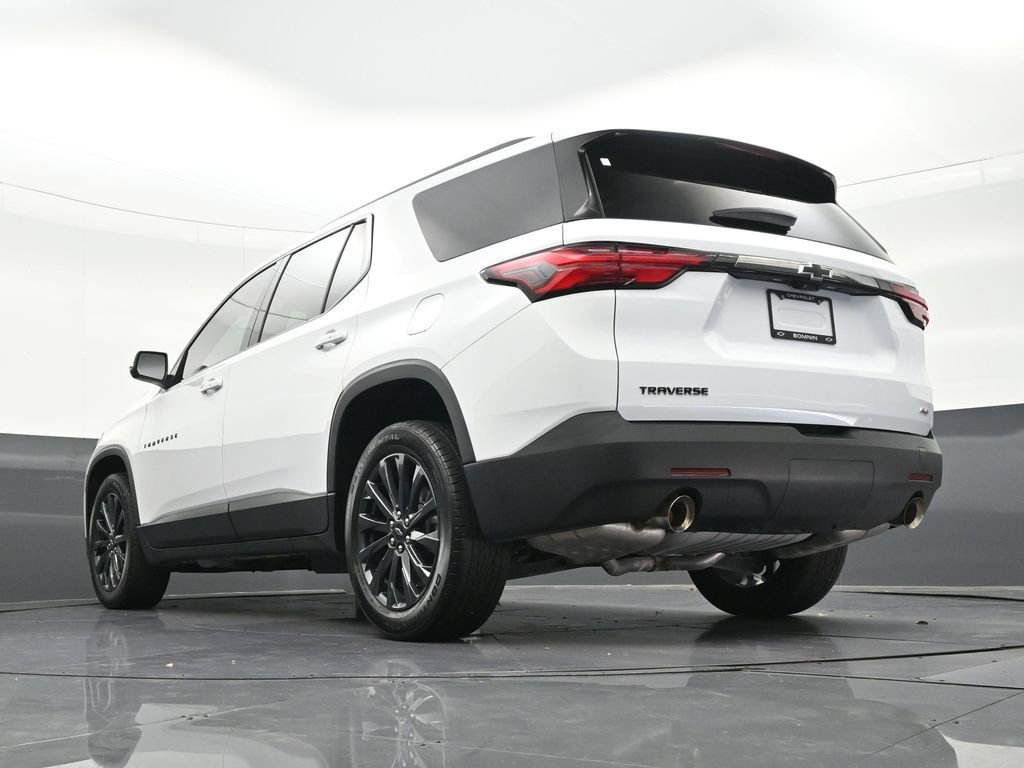 Used 2023 Chevrolet Traverse RS FWD image 31