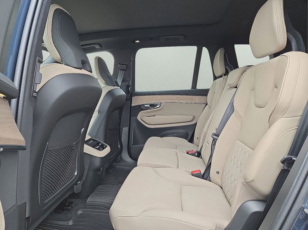 New 2026 Volvo XC90 B5 Plus image 15