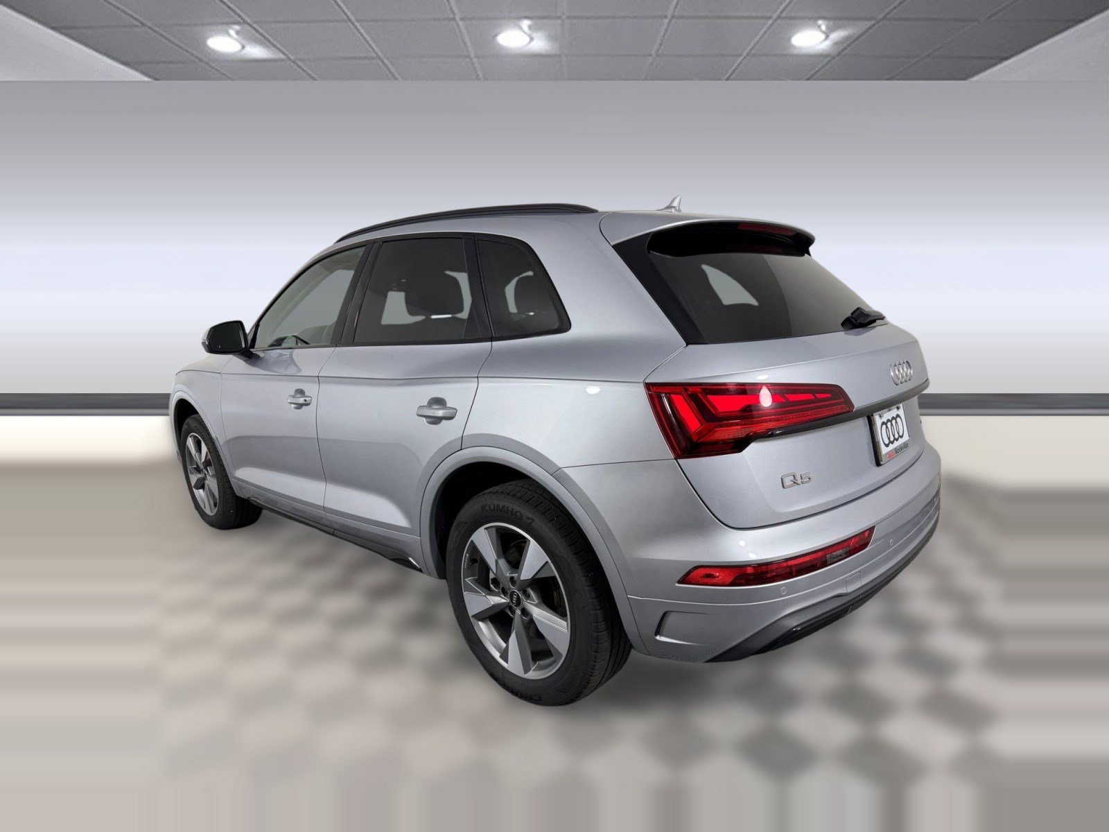 Used 2025 Audi Q5 2.0T Premium Plus AWD/4WD image 3