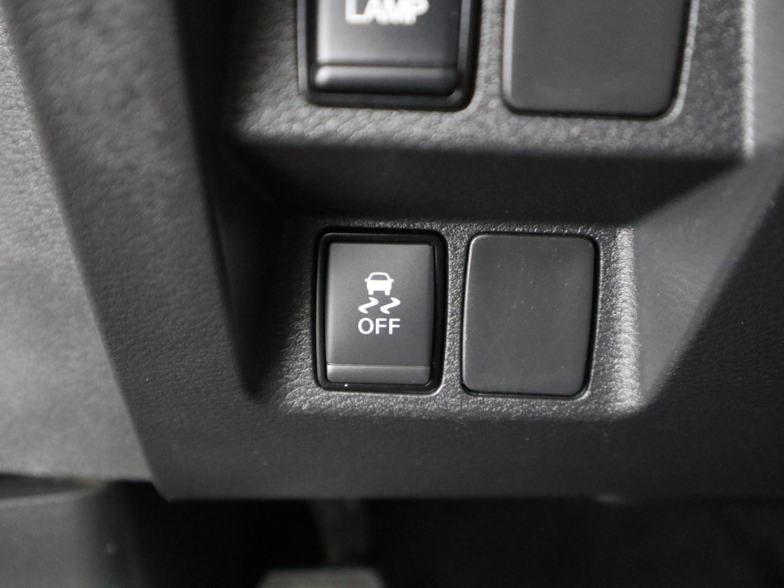 Used 2023 Nissan Frontier Pro-X w/ Technology Package image 32