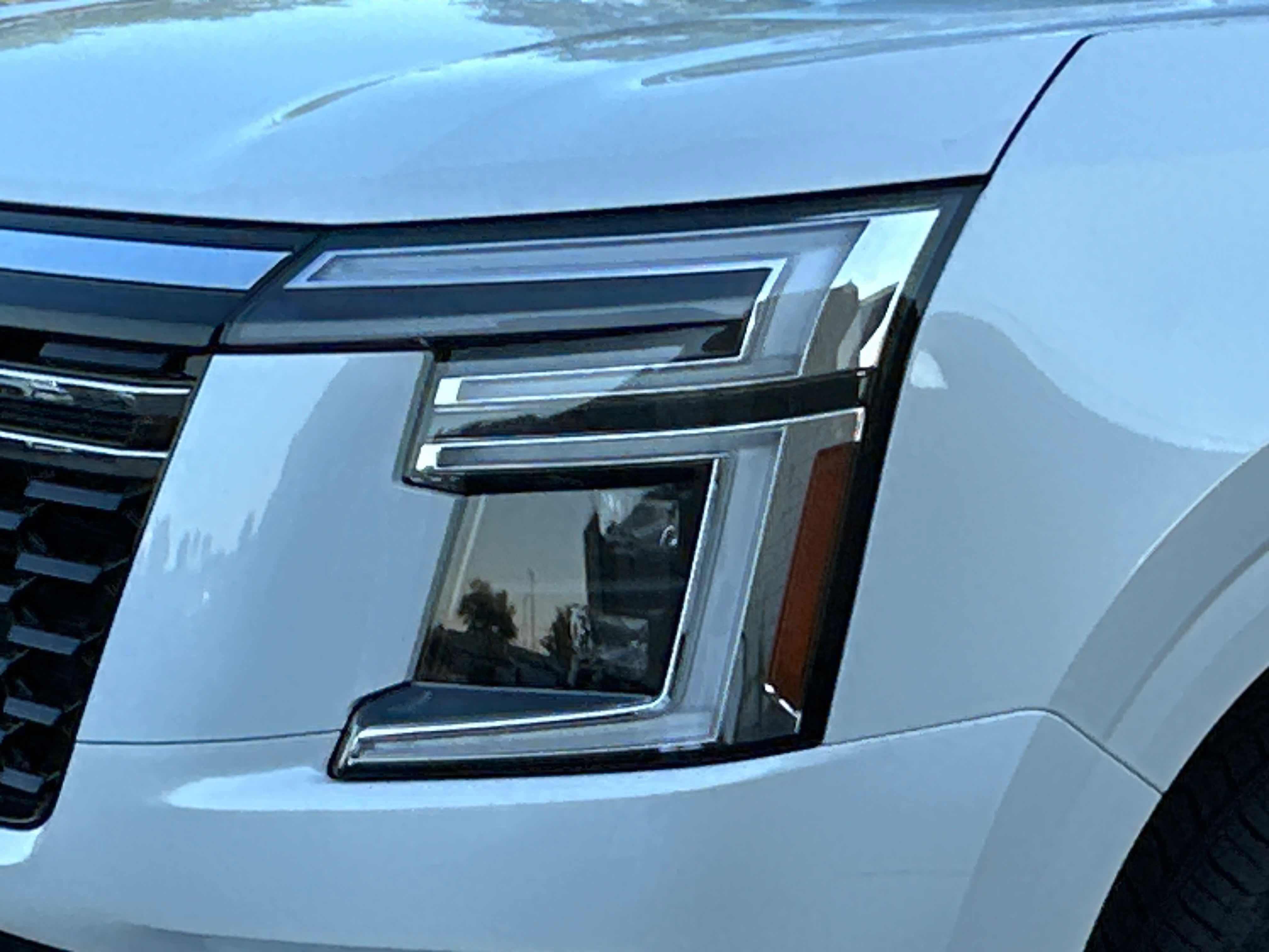 New 2026 Nissan Armada SL w/ Captain's Chari Seat Package image 8