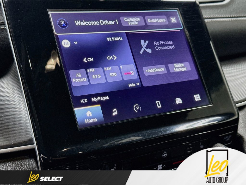 Used 2023 Jeep Grand Cherokee L Laredo AWD/4WD image 17
