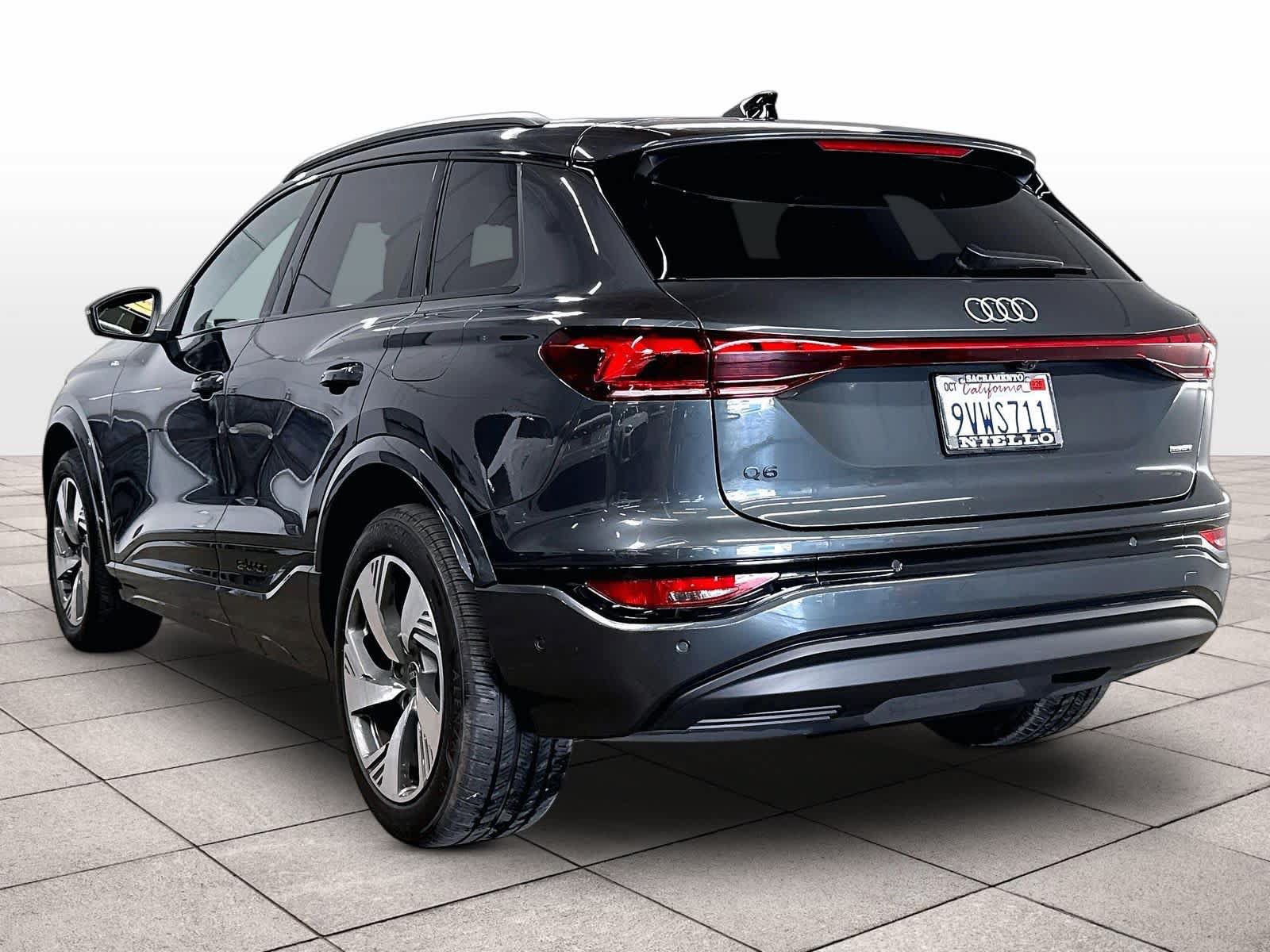 Used 2025 Audi Q6 e-tron Premium Plus w/ Premium Plus AWD/4WD image 13