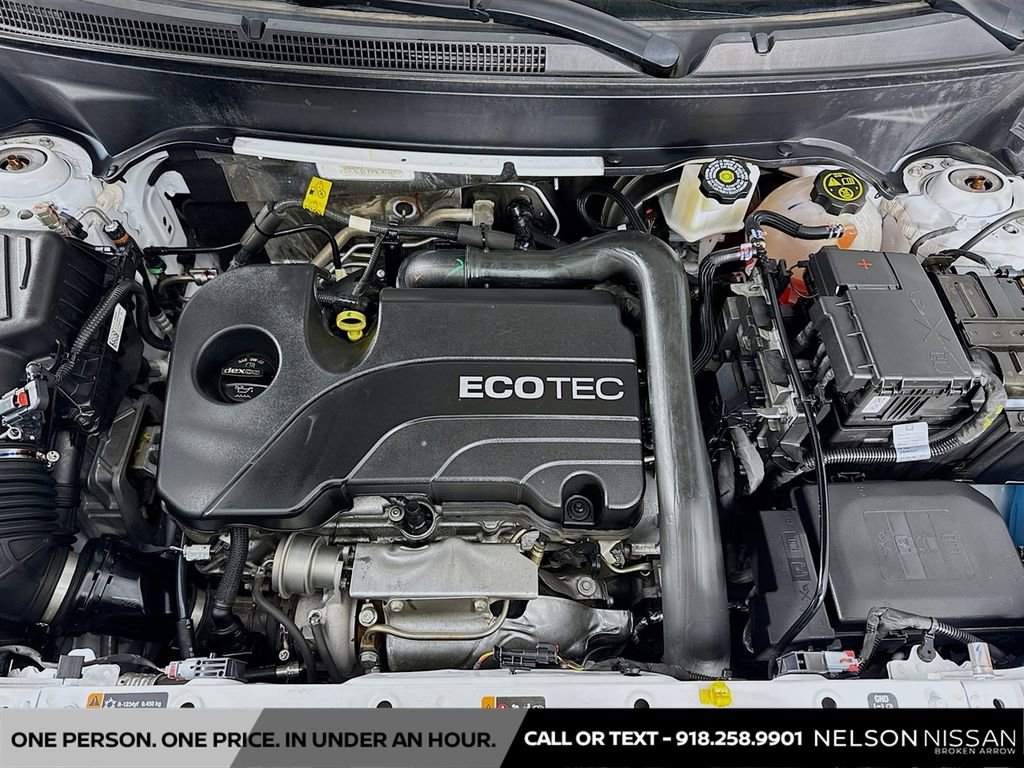 Used 2022 GMC Terrain SLT w/ LPO, Floor Liner Package image 29