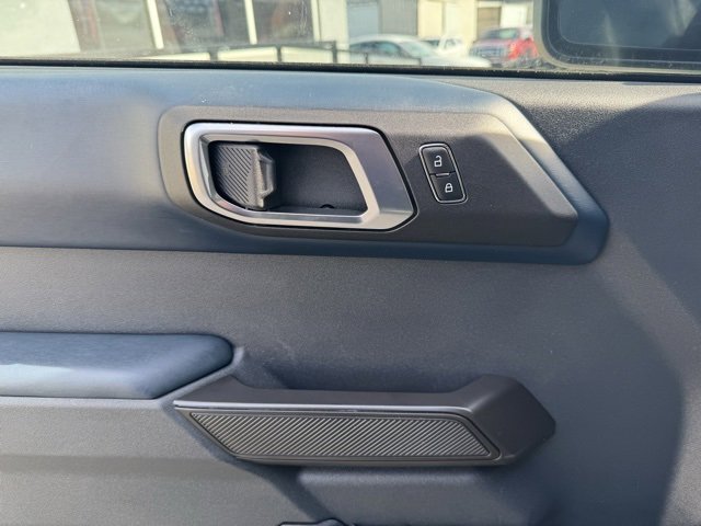 Used 2024 Ford Bronco Outer Banks image 12