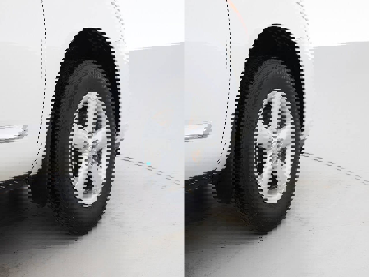 Used 2013 Nissan Rogue S w/ Special Edition Pkg image 18