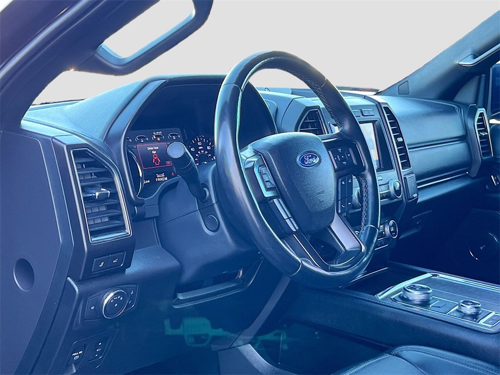 Used 2021 Ford Expedition Limited image 9
