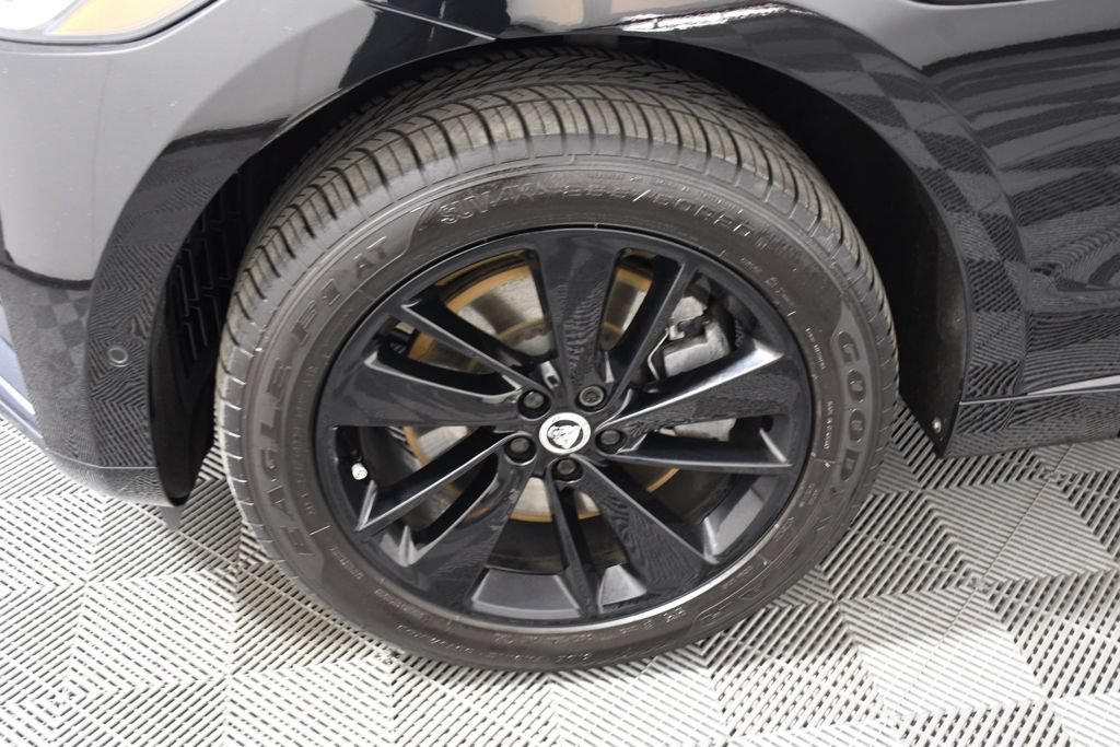 Used 2026 Jaguar F-PACE R-Dynamic S AWD/4WD image 11