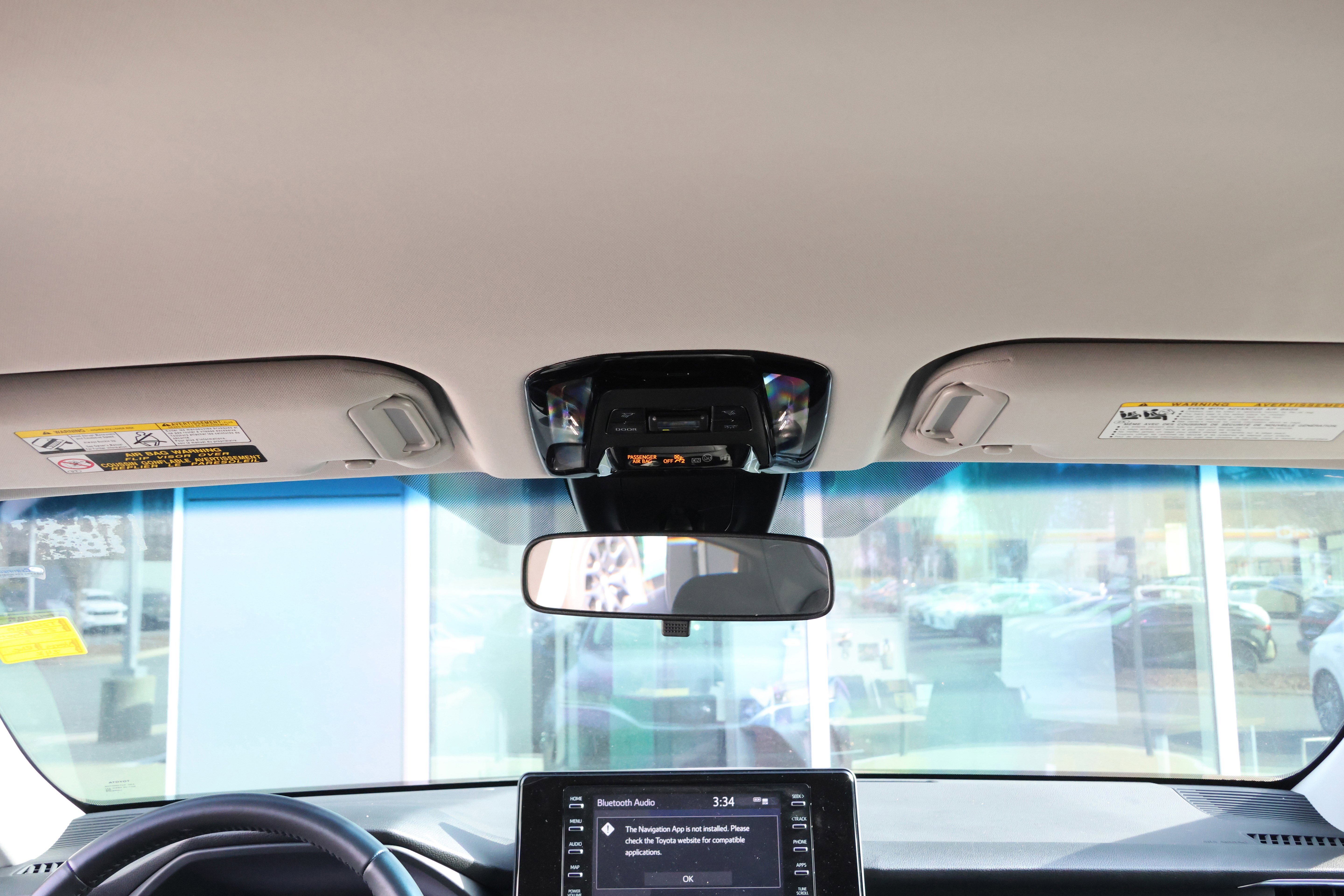 Used 2022 Toyota Venza LE image 31