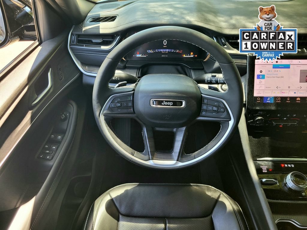Used 2024 Jeep Grand Cherokee Limited w/ Luxury Tech Group II AWD/4WD image 11