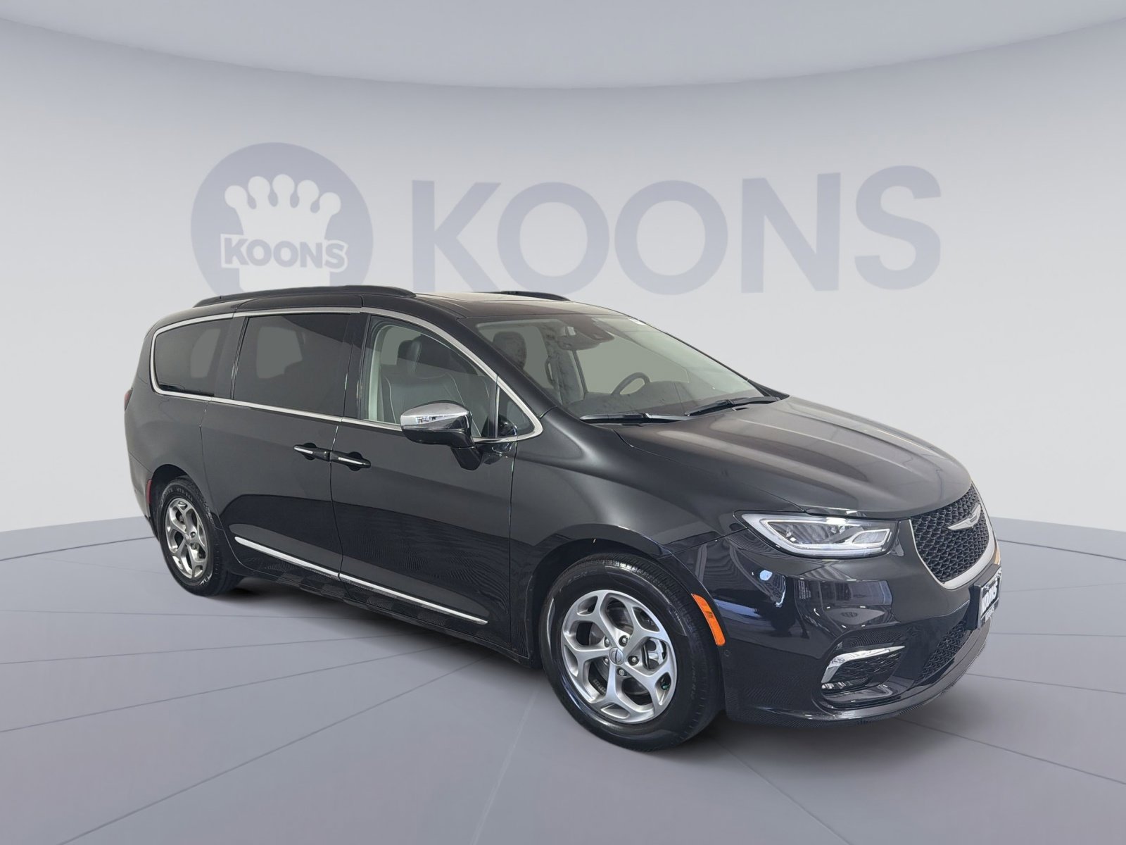 Used 2022 Chrysler Pacifica Limited image 10