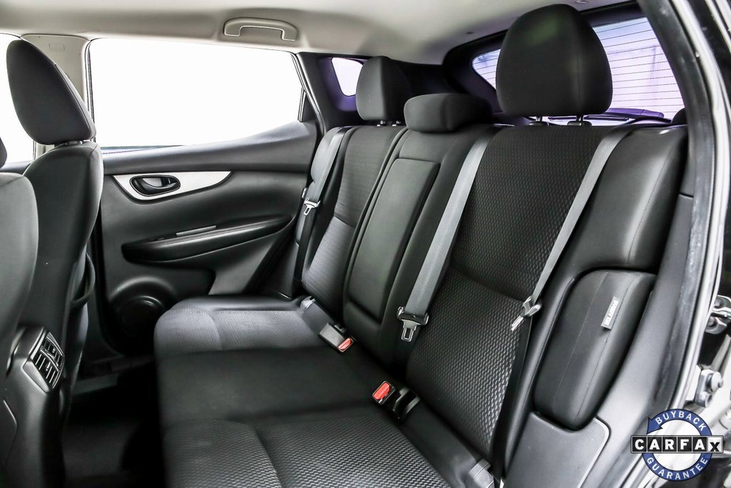 Used 2021 Nissan Rogue Sport S image 30