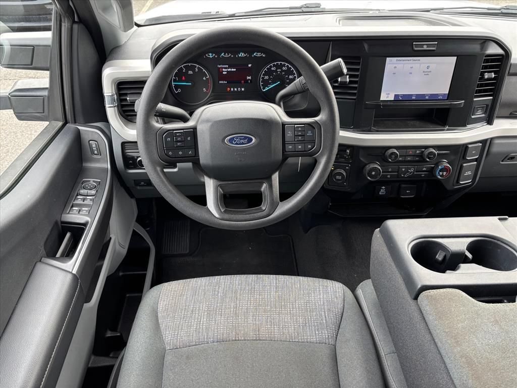 Used 2025 Ford F250 XLT AWD/4WD image 14