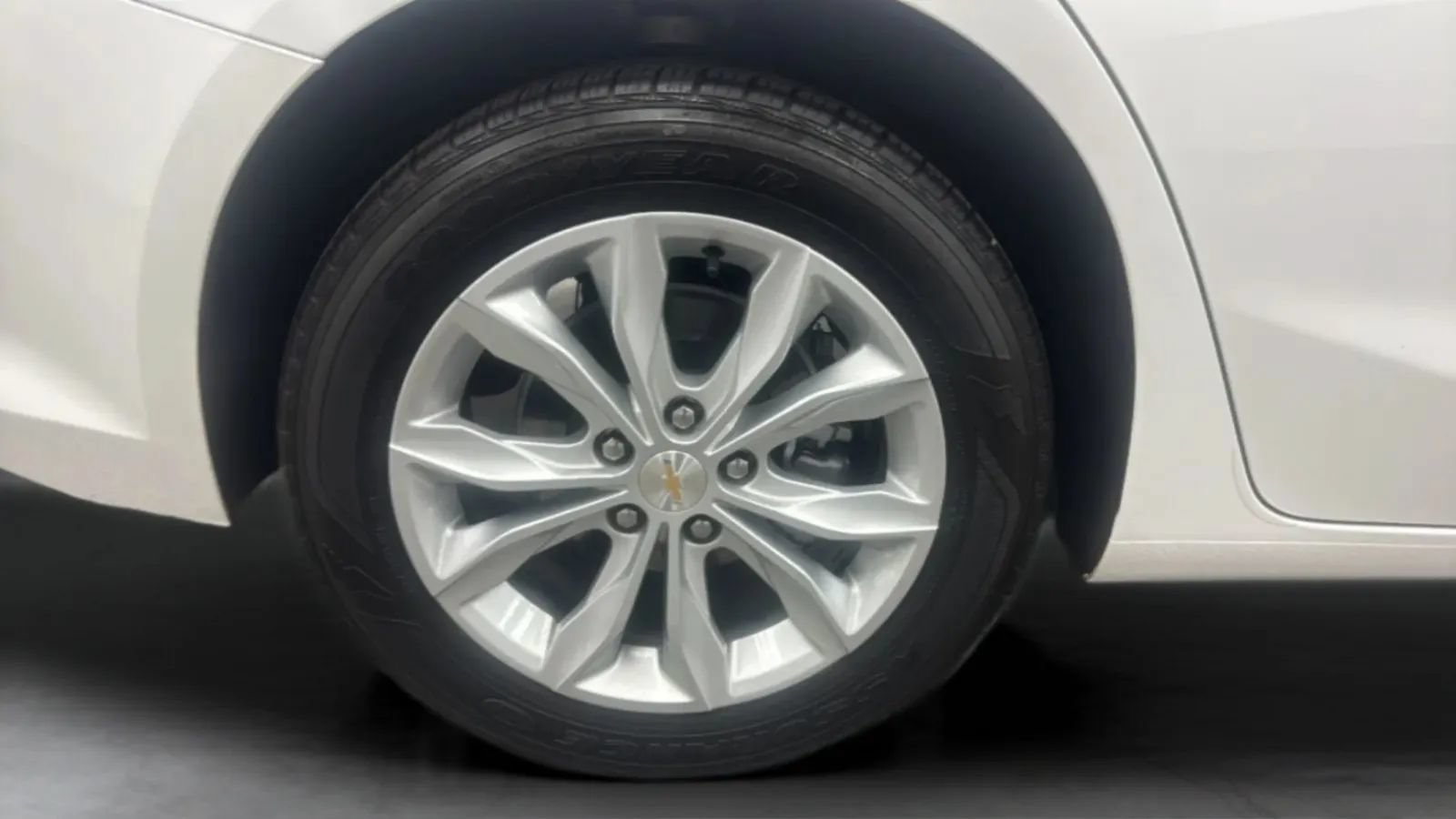 Used 2025 Chevrolet Malibu LT FWD image 34