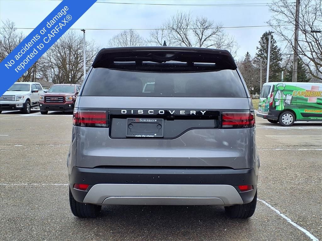 Used 2024 Land Rover Discovery S image 7