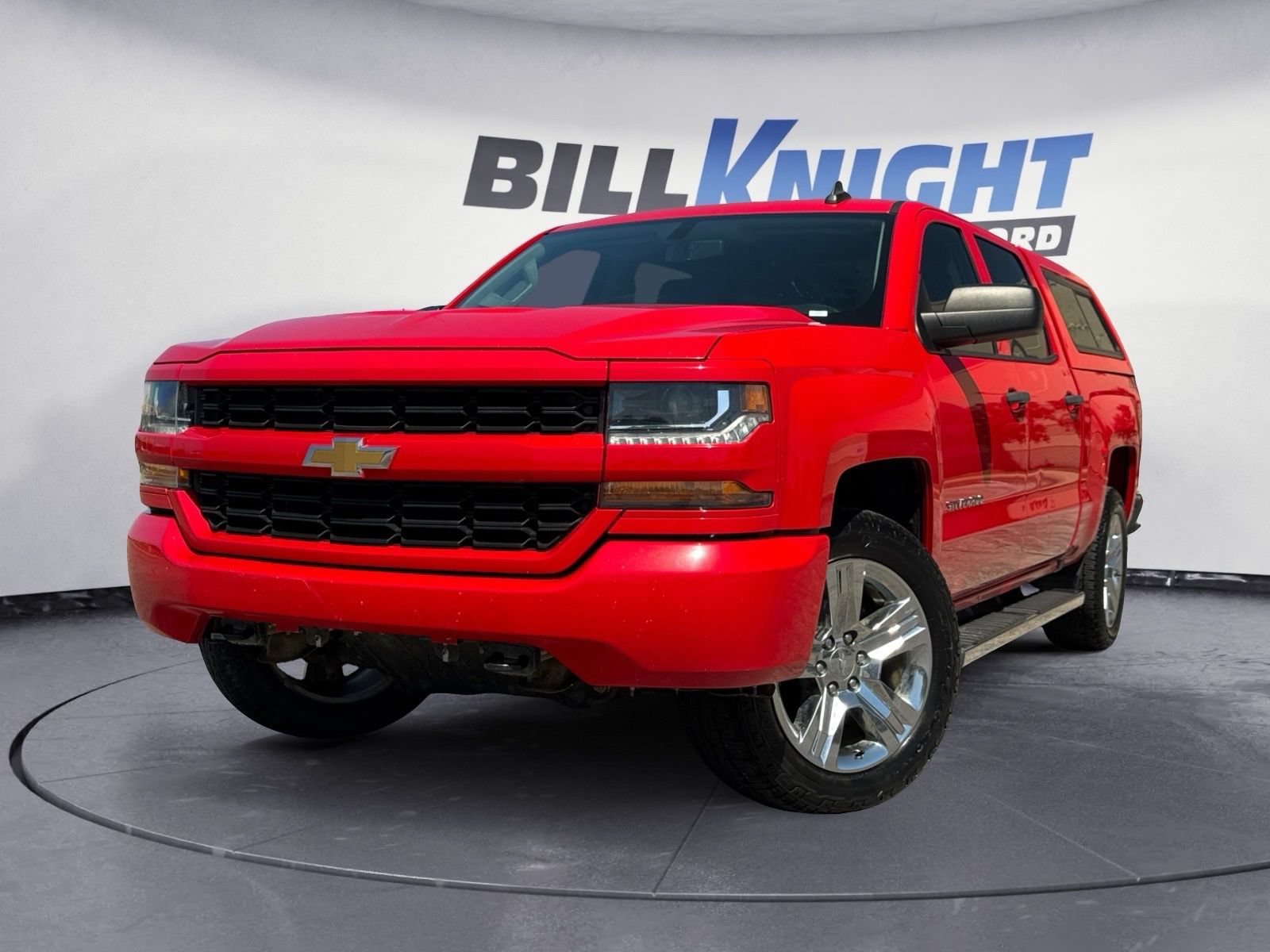 Used 2018 Chevrolet Silverado 1500 Custom w/ Custom Value Package AWD/4WD image 1
