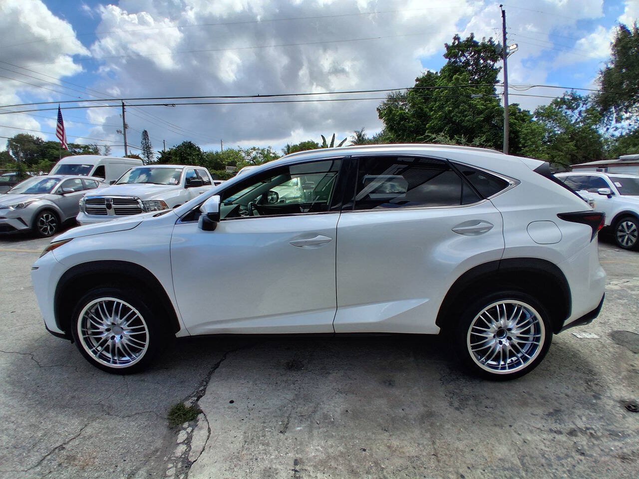 Used 2016 Lexus NX 200t FWD image 3